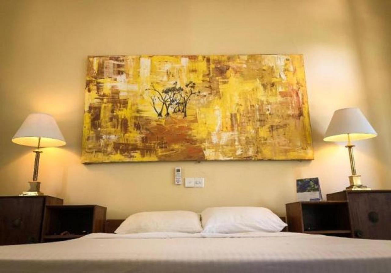 Hotel Castle Rock Sigiriya à Kibissa Extérieur photo